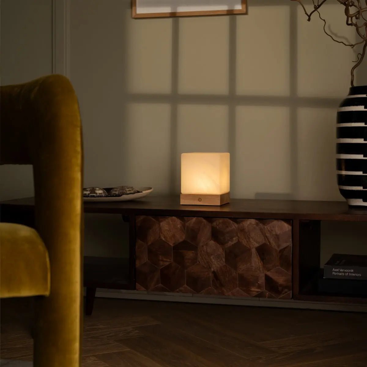 YCE lichtbruine draadloze houten lamp met bevroren glas-oplaadbare, dimbare, 100-uur batterij - Afbeelding 4