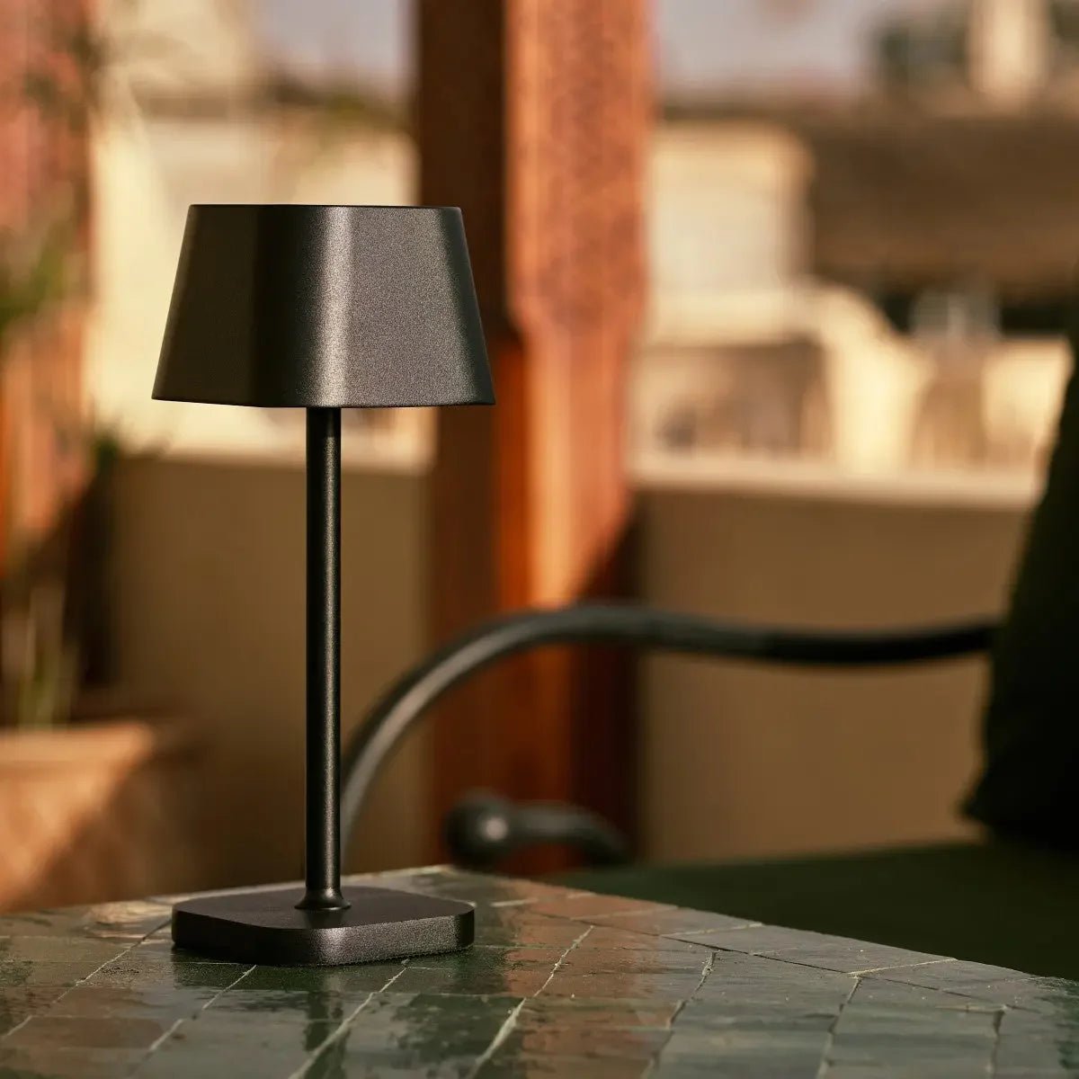 Ava Zwarte Oplaadbare Tafellamp | Slanke draadloze verlichtingsoplossing - Afbeelding 12