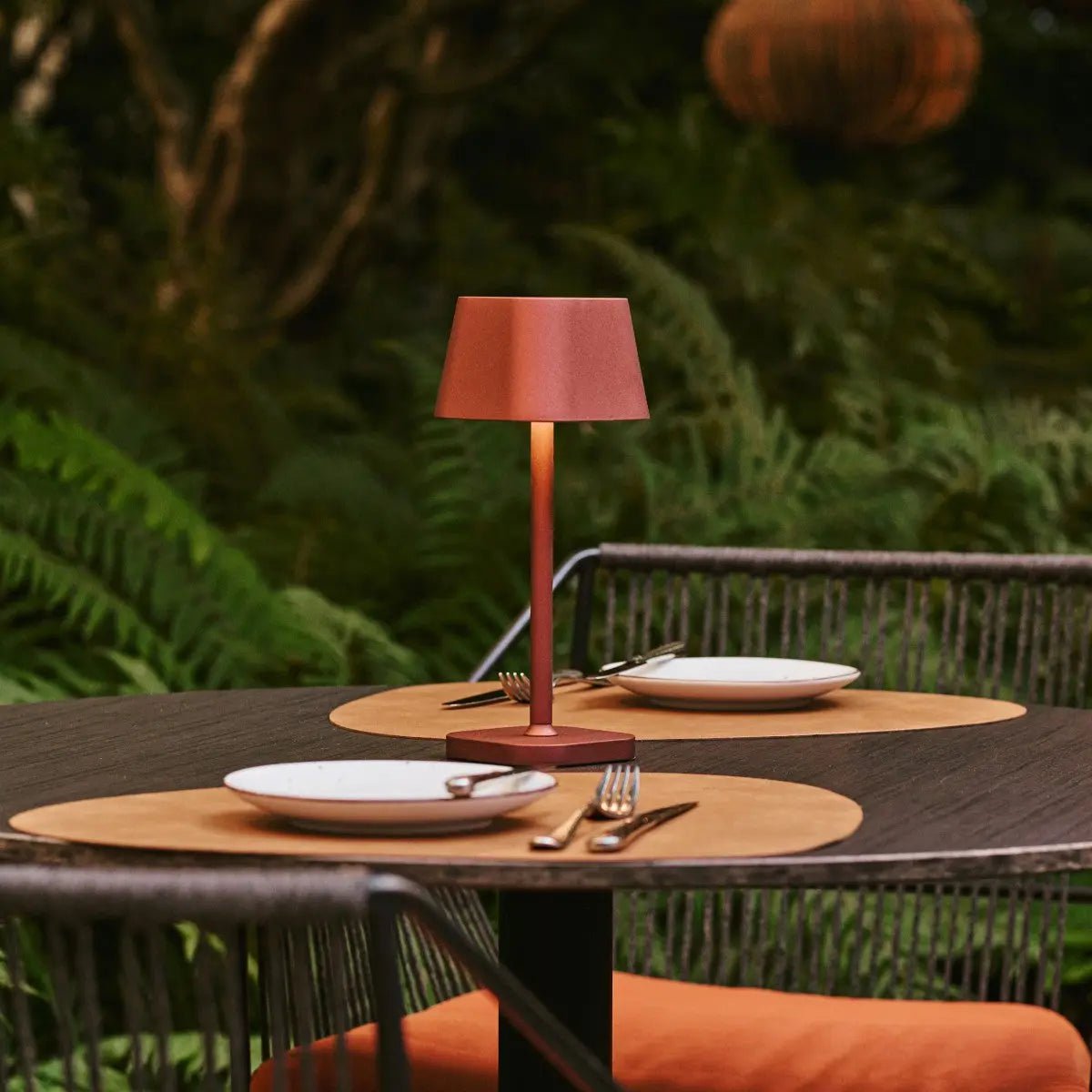 Ava Bronze - Oplaadbare tafellamp | Stijlvol, draadloos en dimbaar - Afbeelding 16