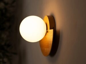 Kane lichtbruine draadloze wandlamp – oplaadbare lamp van hout en glas