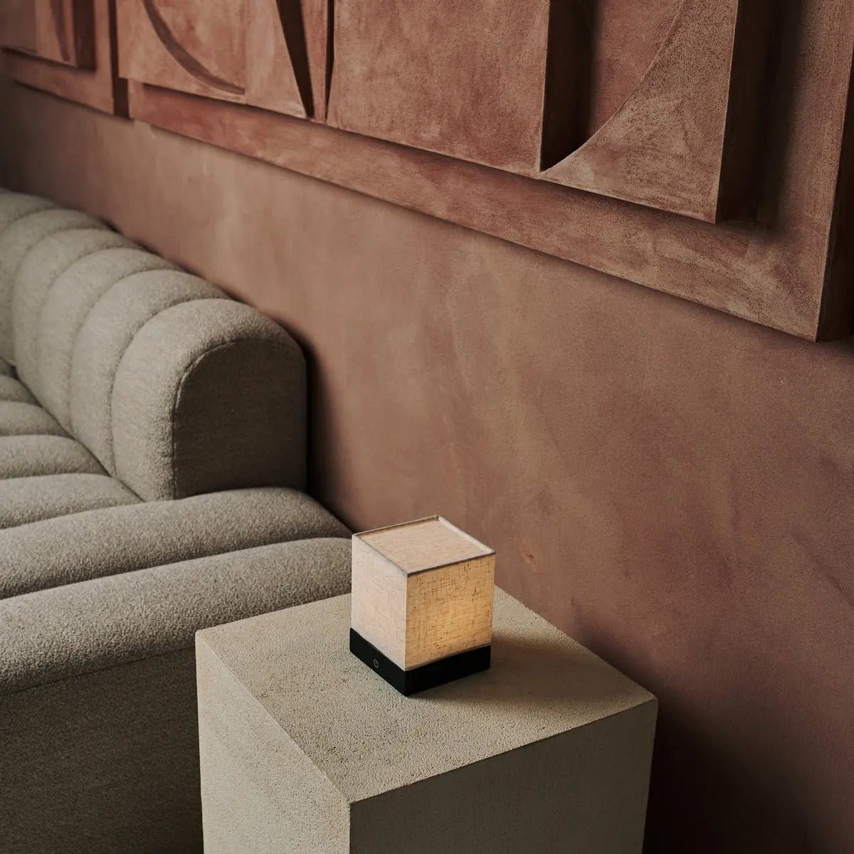 Zano Black Wireless Lamp met hout en linnen - Moodverlichting, LED -tafellamp met batterij - Afbeelding 3