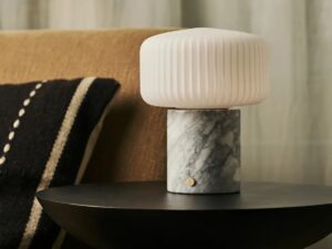 Renoir Wit / Bianco Statuarietto - Marmeren oplaadbare tafellamp - draadloos, USB oplaadbaar en tot 100 uur verlichting