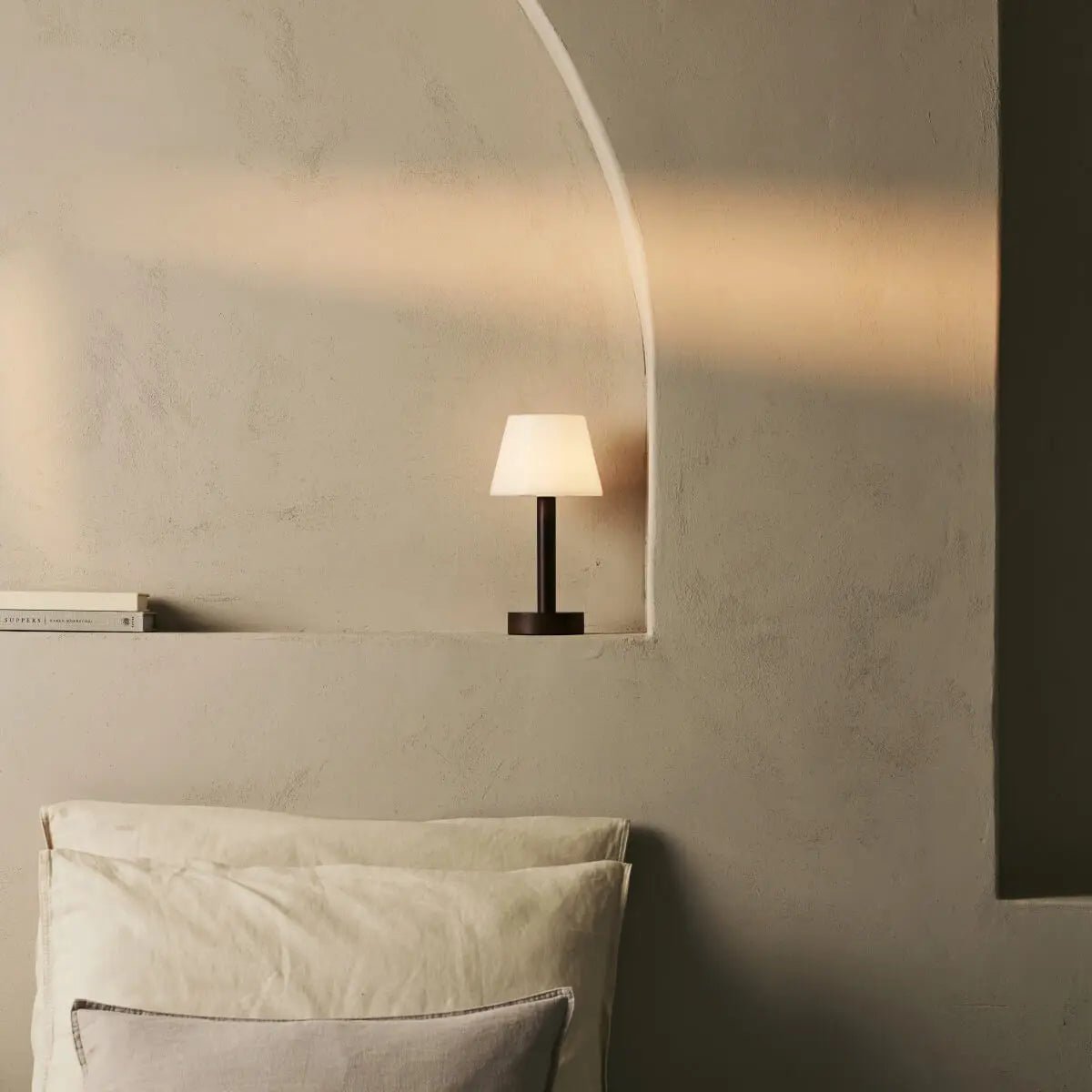 Zoë Donkerbruine Houten Oplaadbare Tafellamp | Dimbaar, USB-C, batterijduur van 80 uur - Afbeelding 8