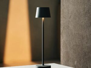Vondel Mini Stone Gray Oplaadbare en draadloze lamp perfect voor horeca -industrie - draadloos oplaadbaar via laadstation