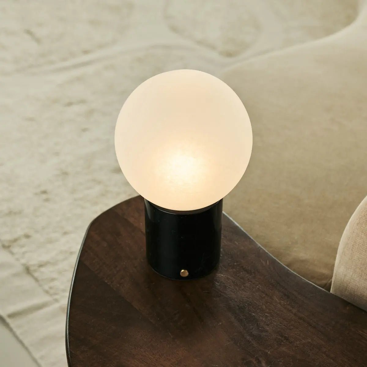 Metsu Black / Nero Marquina - Classic Marmeren oplaadbare tafellamp met 3 lichte kleuren en dimfunctie - Afbeelding 2