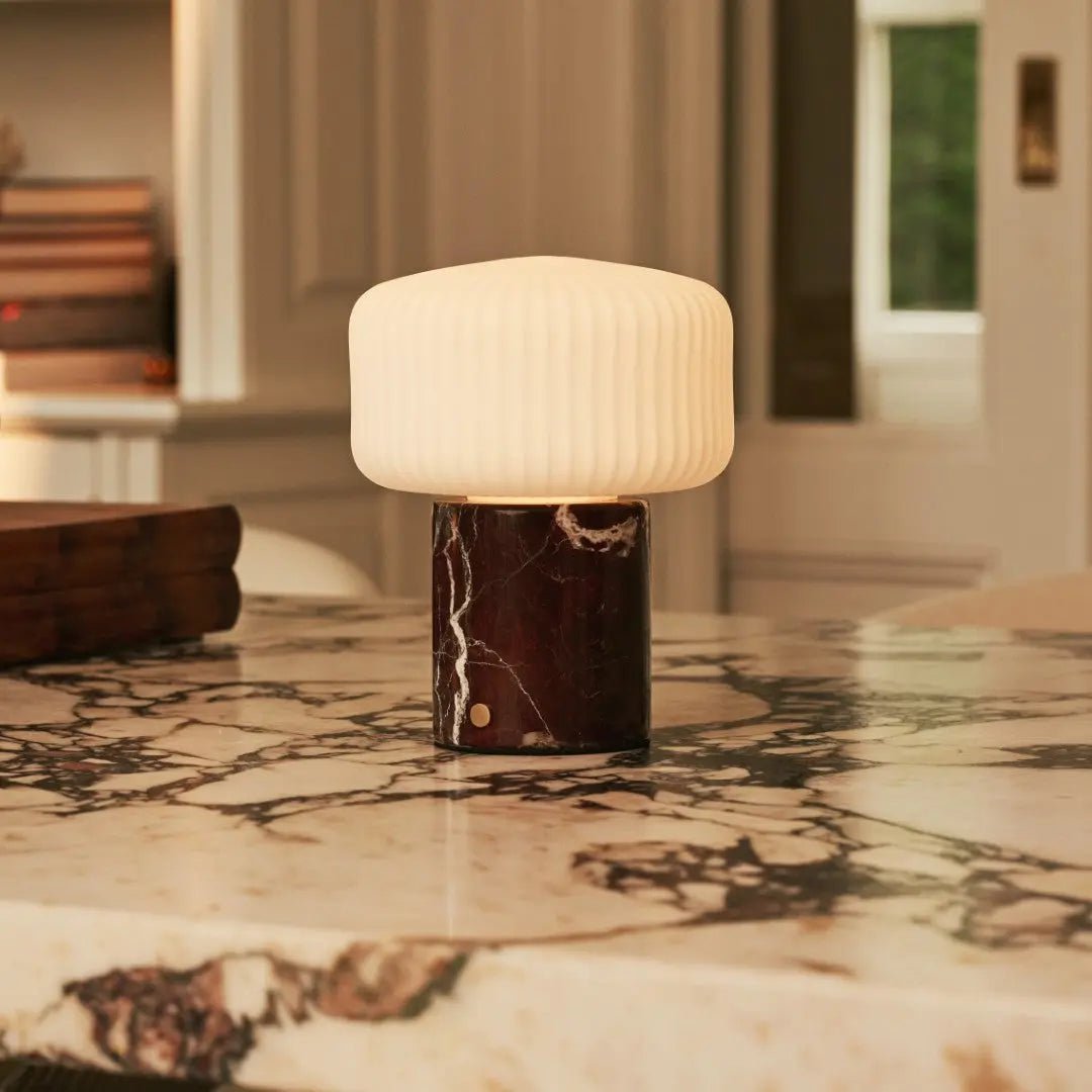 Renoir Red / Rosso Levanto - Marmeren oplaadbare tafellamp - Draadloos, USB -oplaadbaar en tot 100 uur verlichting - Afbeelding 5