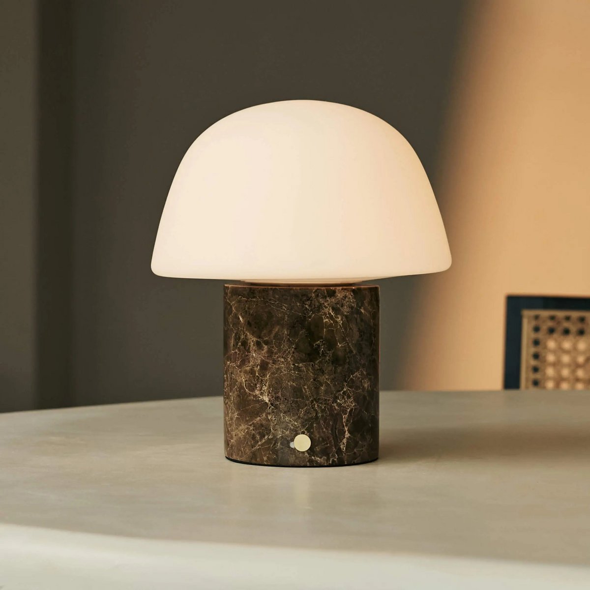 Maes Brown / Emperador Dark - Elegante marmeren oplaadbare tafellamp, tot 100 uur verlichting, stijlvol en functioneel - Afbeelding 2