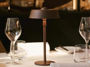 Luca Mocha Brown - USB -oplaadbare lamp L Minimalistisch, speels en dimpelbaar