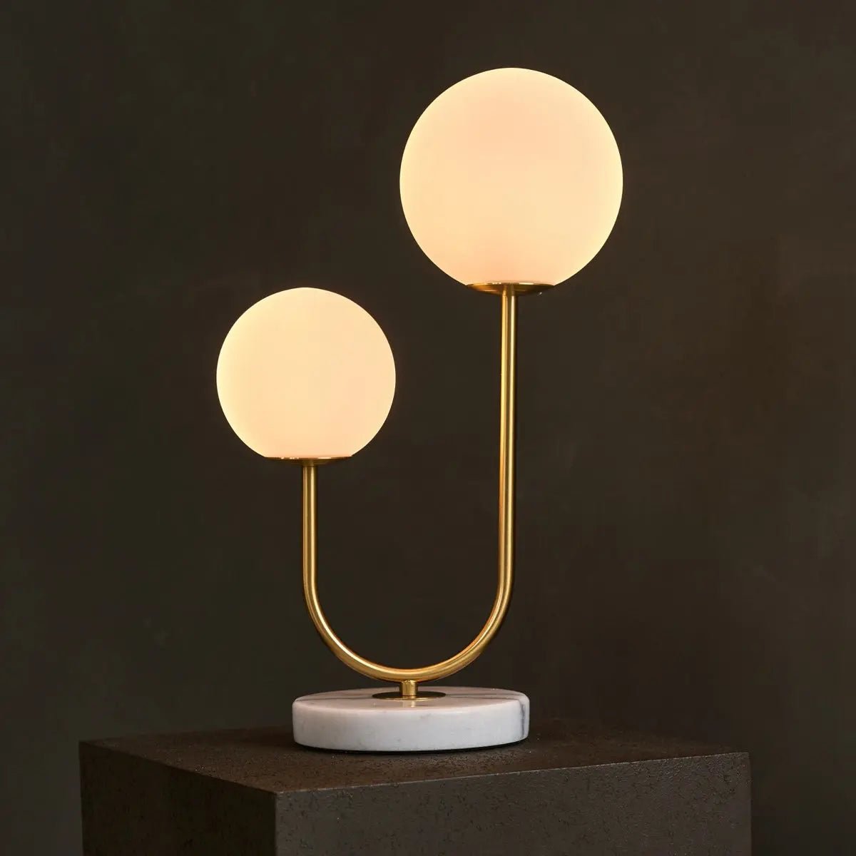 Giorgia Elegant Marble Lamp - Elegante tafellamp met matglazen lampen - Afbeelding 6