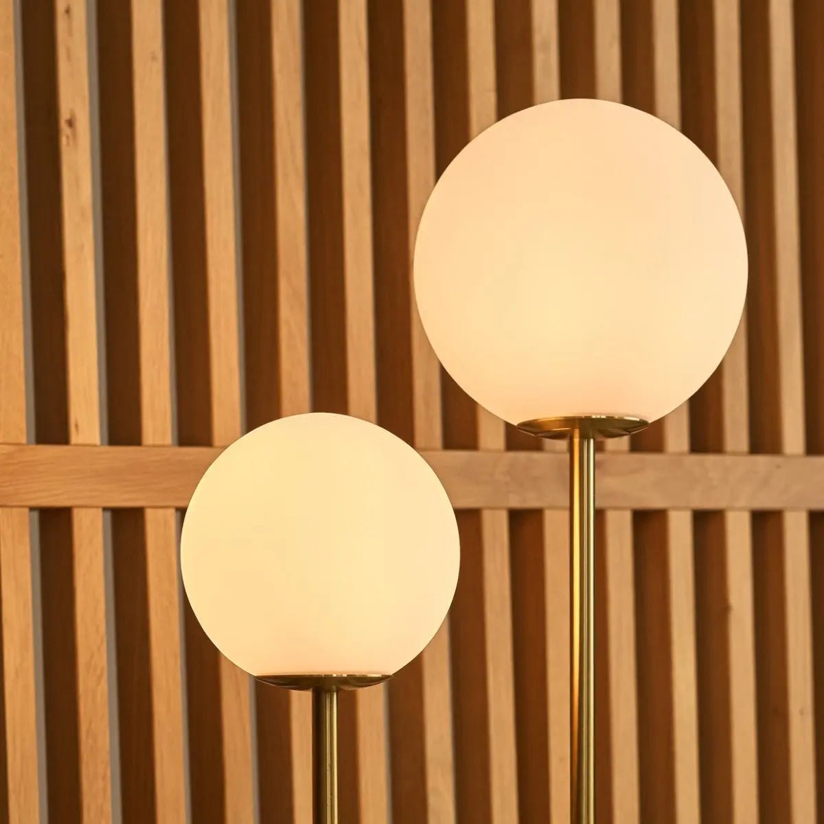 Giorgia Elegant Marble Lamp - Elegante tafellamp met matglazen lampen - Afbeelding 10