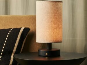 Ben Black houten tafellamp-Oplaadbaar, dimable, USB-C aangedreven