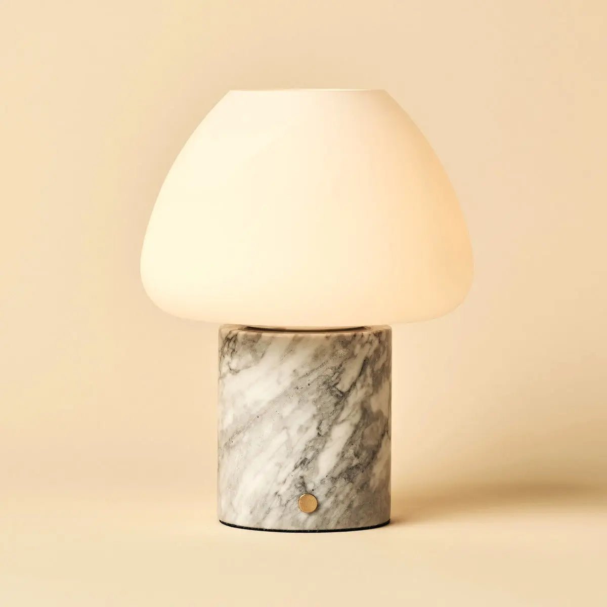 OSTADE WIT / BIANCO STATUARIETTO - Uniek oplaadbare marmeren tafellamp met 3 lichte kleuren en dimfunctie - Afbeelding 8