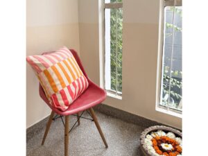 Mojo kussen-dekroze roze, zachte jacquard gebreide katoen.