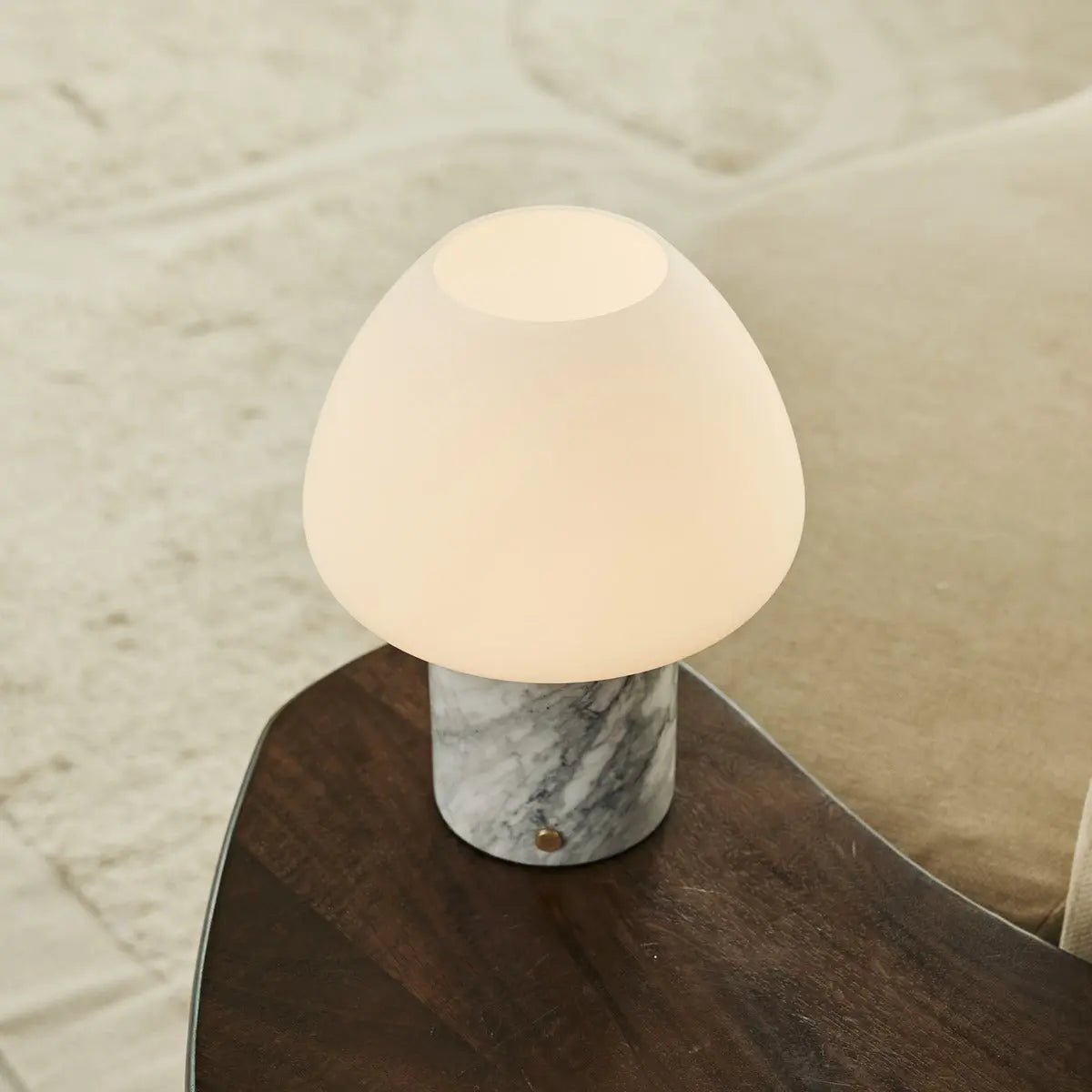 OSTADE WIT / BIANCO STATUARIETTO - Uniek oplaadbare marmeren tafellamp met 3 lichte kleuren en dimfunctie - Afbeelding 5