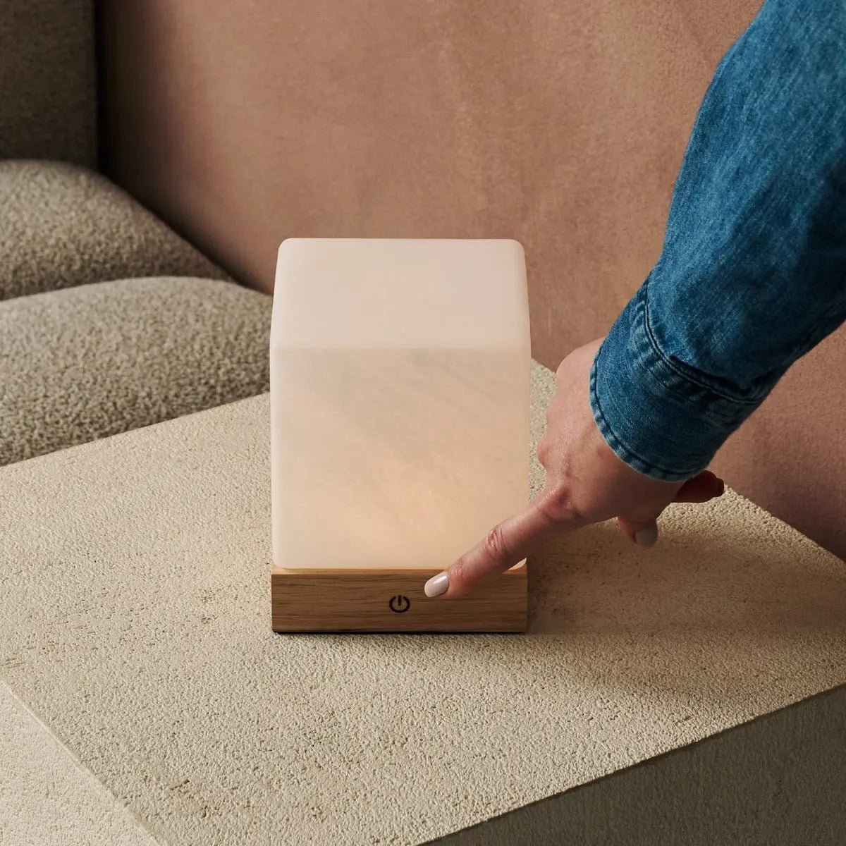 YCE lichtbruine draadloze houten lamp met bevroren glas-oplaadbare, dimbare, 100-uur batterij - Afbeelding 9