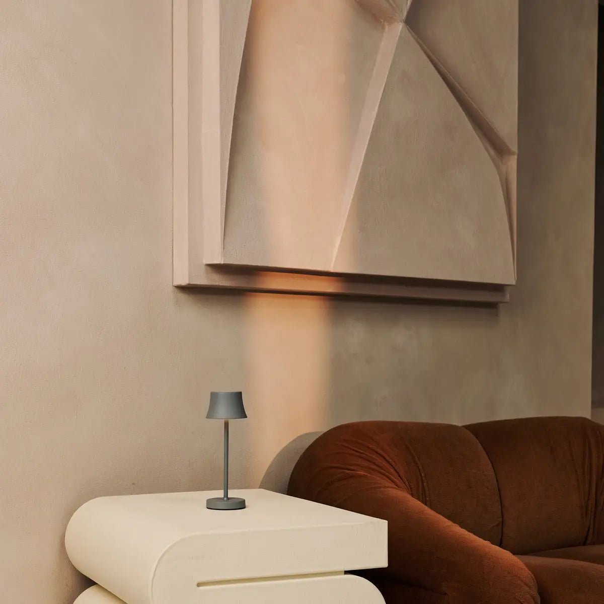 De pijp mini muis grijs oplaadbare tafellamp - draadloos opladen, dimbare lamp en 3 lichte kleuren - Afbeelding 3