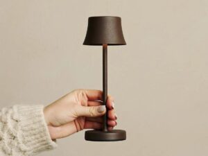 De pijp mini mokka bruin oplaadbare tafellamp - draadloos opladen, dimbare lamp en 3 lichte kleuren