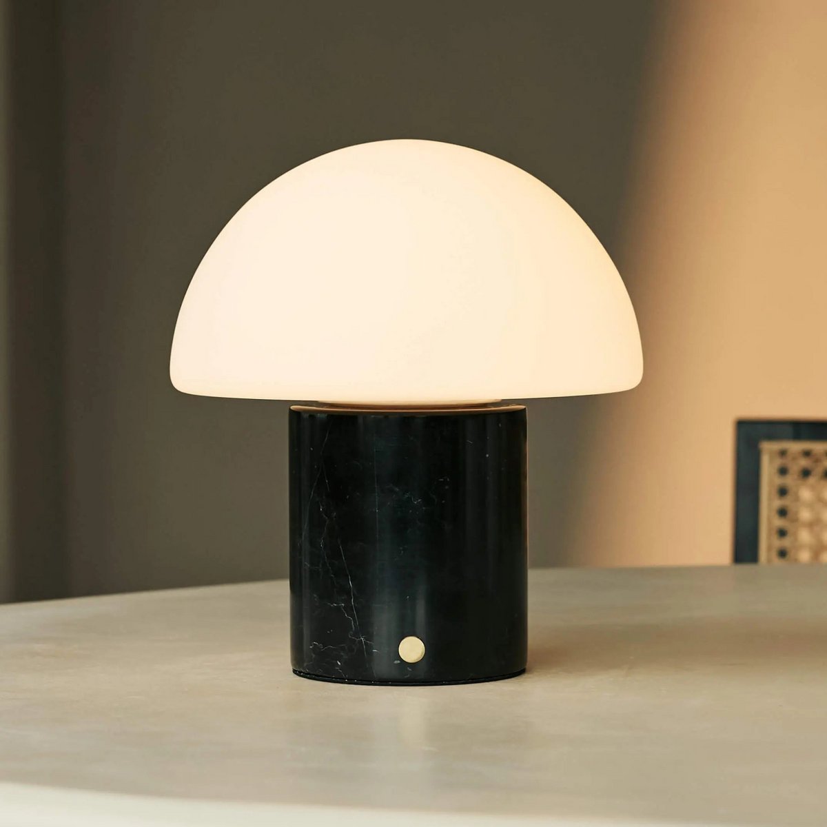 Maris Black / Nero Marquina - Klassiek oplaadbare marmeren tafellamp met 3 lichte kleuren en dimfunctie - Afbeelding 7