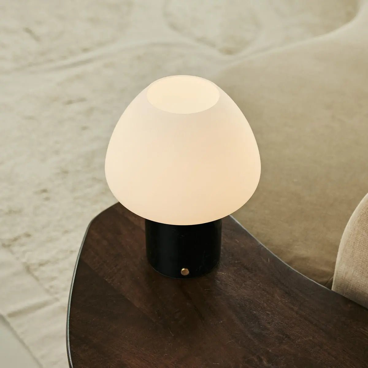 Ostade Black / Nero Marquina - Uniek oplaadbare marmeren tafellamp met 3 lichte kleuren en dimfunctie - Afbeelding 6