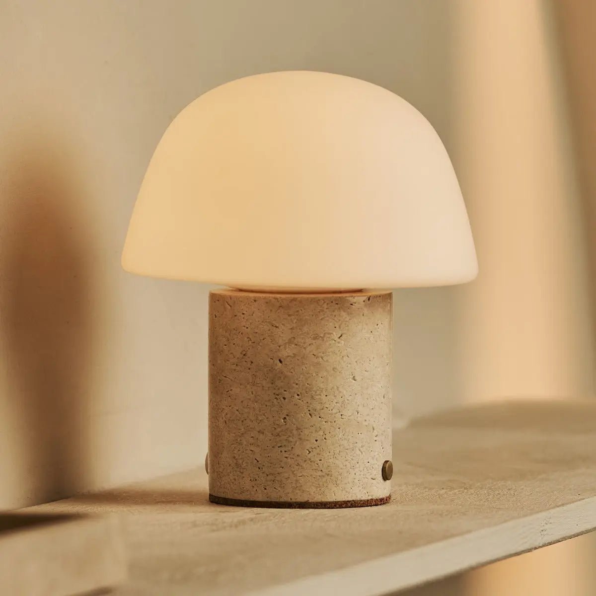 Maes Beige / Travertino Classico - Elegante travertijn oplaadbare tafellamp, tot 100 uur verlichting, stijlvol en functioneel - Afbeelding 5