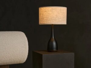 Jacob zwarte lamp met beige kap – elegante en warme verlichting