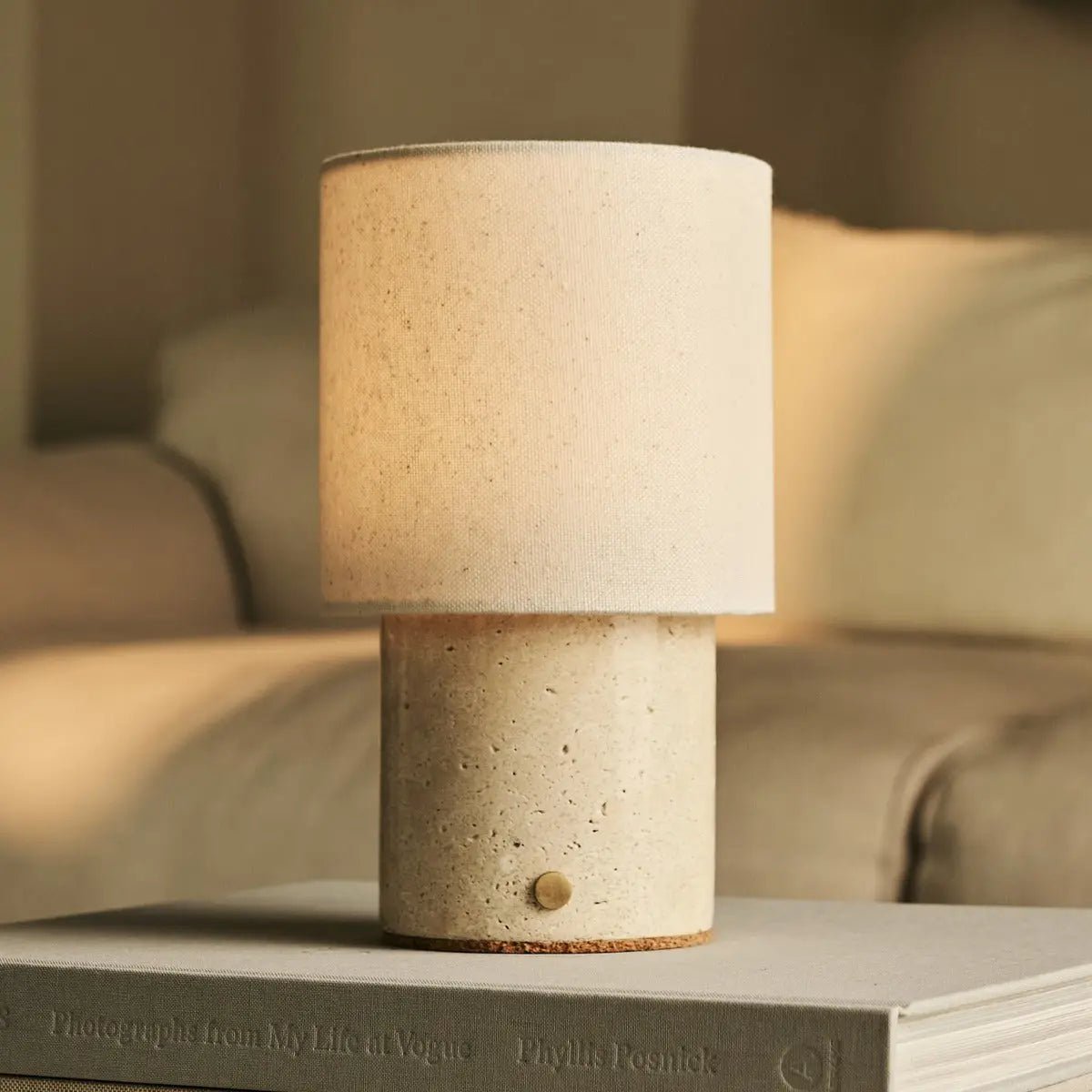 Dou Beige / Travertino Classico - Travertine oplaadbare tafellamp - draadloos, 3 lichte modi en met linnen verwisselbare lampenkap - Afbeelding 6