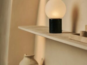 Metsu Black / Nero Marquina - Classic Marmeren oplaadbare tafellamp met 3 lichte kleuren en dimfunctie