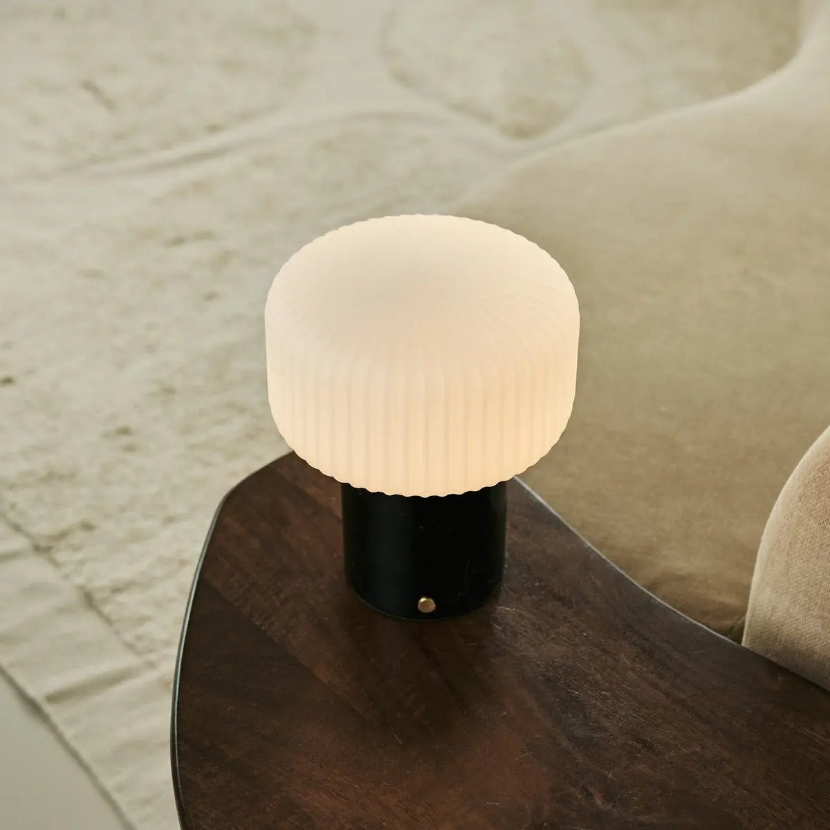 Renoir Black / Nero Marquina - Marmeren oplaadbare tafellamp - draadloos, USB -oplaadbaar en tot 100 uur verlichting - Afbeelding 5