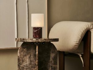 Cuyp Red / Rosso Levanto - Marmeren oplaadbare tafellamp - Draadloos, USB -oplaadbaar en maximaal 100 uur runtime