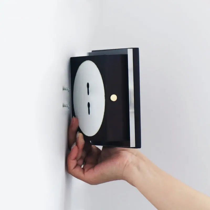 Lane Black draadloze wandlamp – Oplaadbare en dimbare lamp van natuurlijk hout - Afbeelding 8