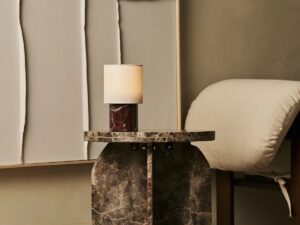 Dou Red / Rosso Levanto - Marmeren oplaadbare tafellamp - Draadloos, 3 lichte modi en met linnen verwisselbare lampenkap