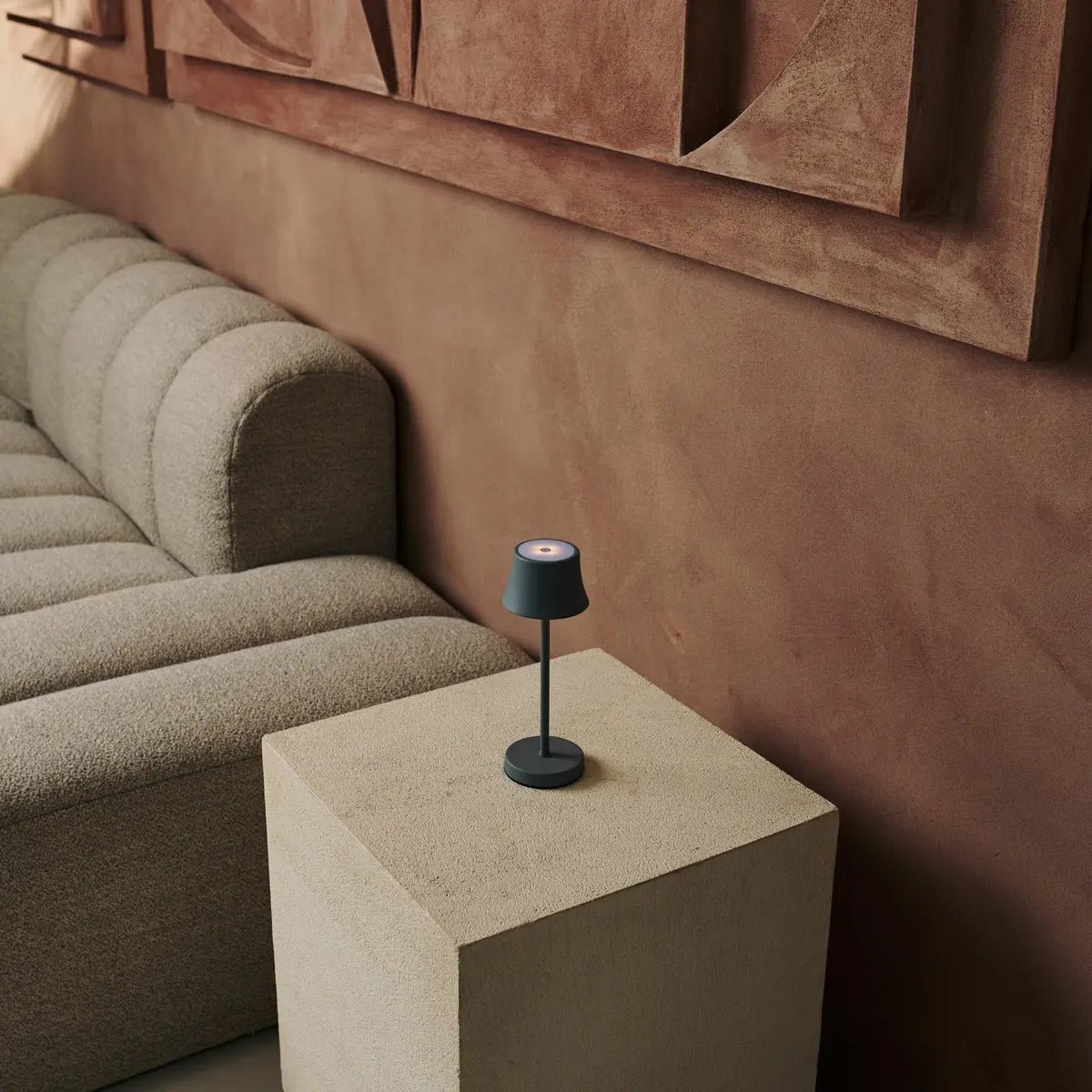 De pijp mini muis grijs oplaadbare tafellamp - draadloos opladen, dimbare lamp en 3 lichte kleuren - Afbeelding 6