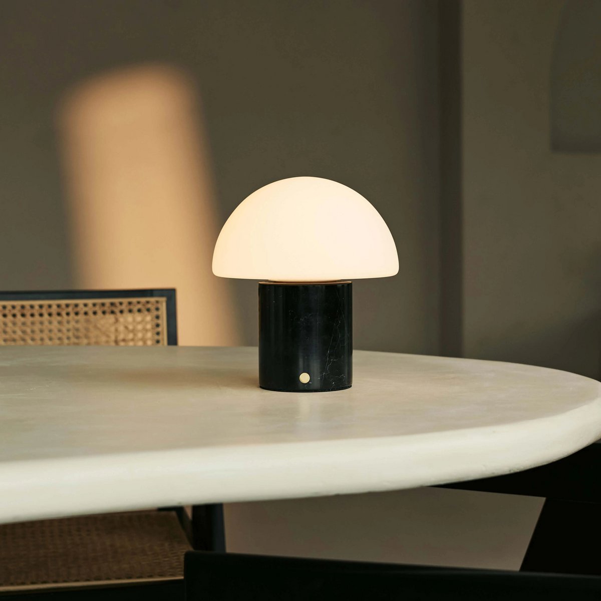 Maris Black / Nero Marquina - Klassiek oplaadbare marmeren tafellamp met 3 lichte kleuren en dimfunctie - Afbeelding 6