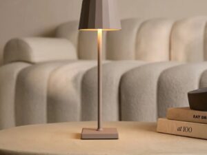 Wouter Koala Brown Oplaadbare tafellamp-Draadloos opladen, dimable, 120 uur batterijduur