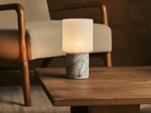 Cuyp White / Bianco Statuarietto - Marmeren oplaadbare tafellamp - draadloos, USB oplaadbaar en tot 100 uur runtime