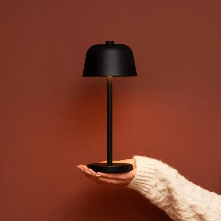 Anton Zwarte Oplaadbare Tafellamp | Stijlvolle en draadloze verlichting - Afbeelding 7