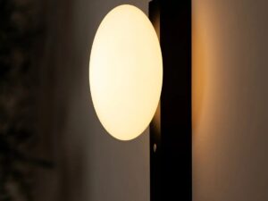 Matthew Black draadloze houten wandlamp – Oplaadbaar en dimbaar