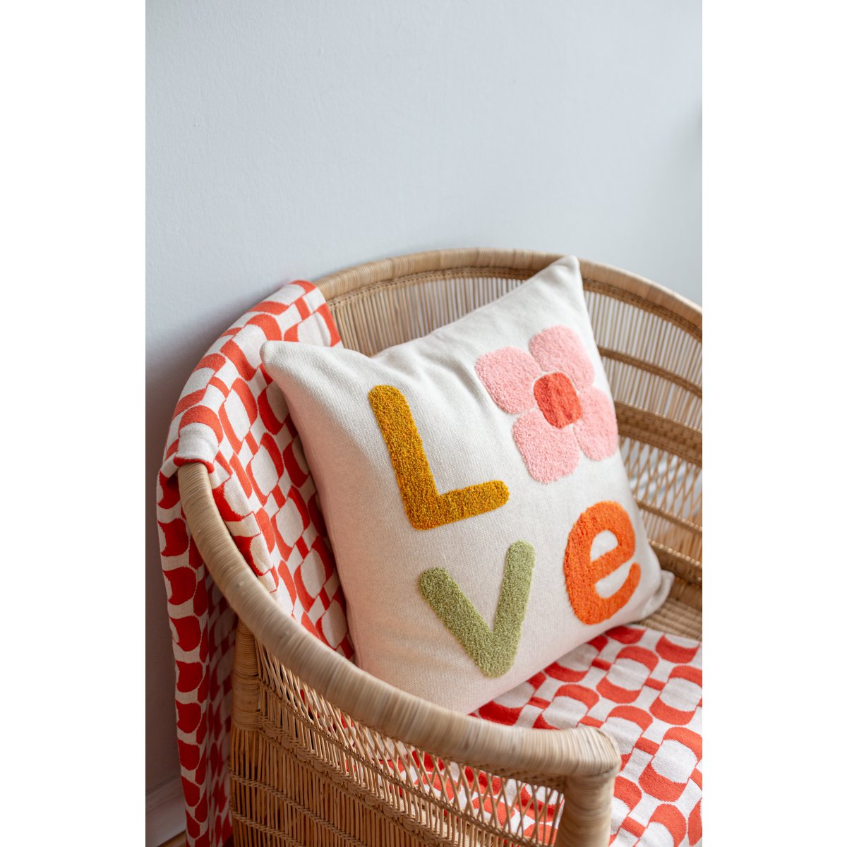 Hou van kussen- dekroze roze, zacht katoenen gebreide met punch naald borduurwerk - Afbeelding 3