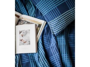 Ruth Deken Blauw, zacht jacquard gebreid katoen