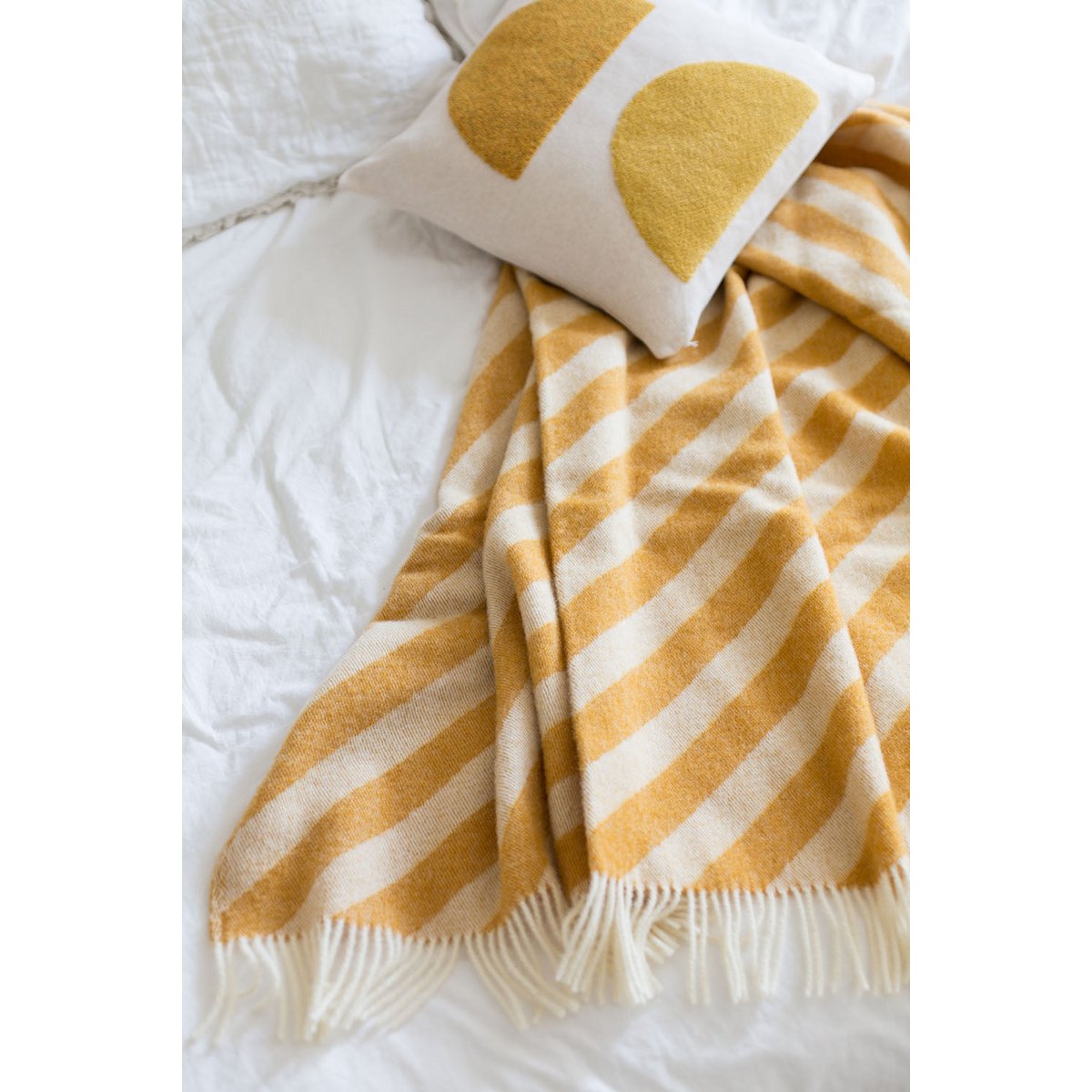 Filip Gele lichtgewicht deken van puur Noorse wol