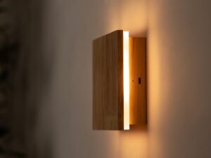 Lane lichtbruine draadloze wandlamp - oplaadbaar, dimbaar, natuurlijk houtlamp