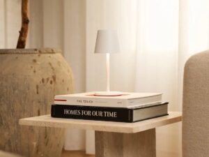James White oplaadbare tafellamp – draadloos, dimbaar en elegant