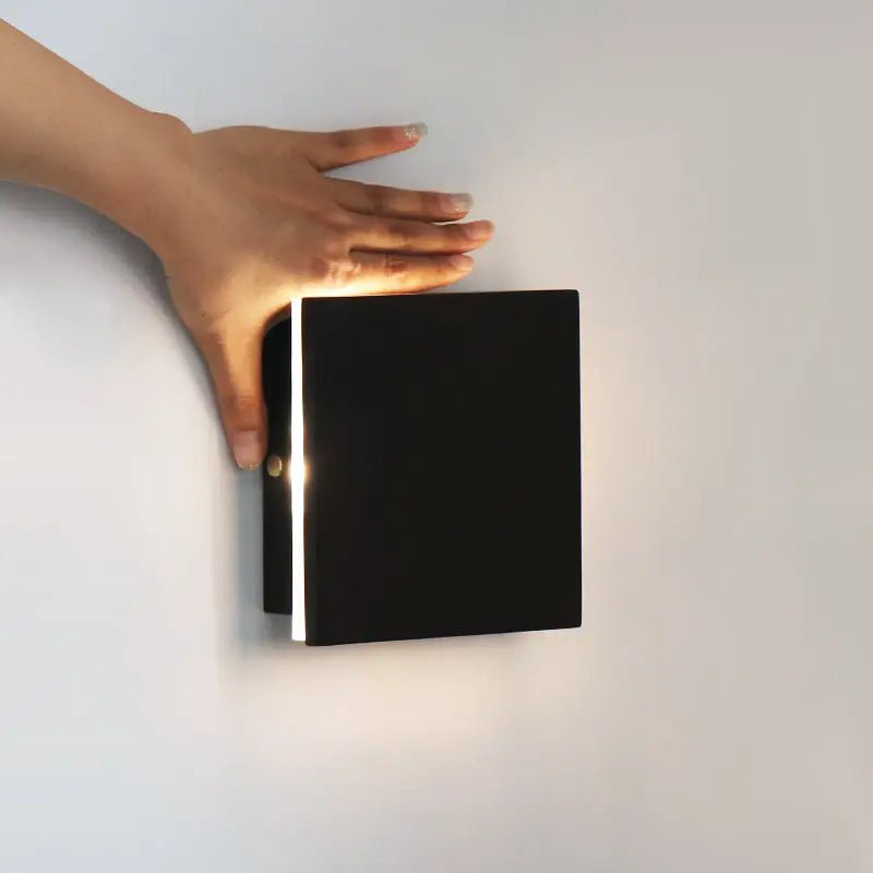 Lane Black draadloze wandlamp – Oplaadbare en dimbare lamp van natuurlijk hout - Afbeelding 6