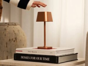 Ava koperen oplaadbare tafellamp | Stijlvol, draadloos en dimbaar