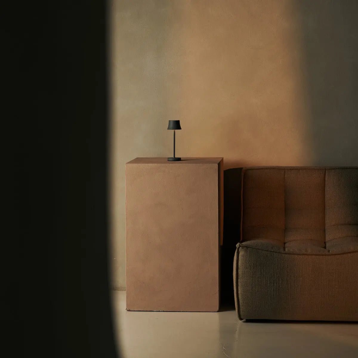 De pijp mini muis grijs oplaadbare tafellamp - draadloos opladen, dimbare lamp en 3 lichte kleuren - Afbeelding 12