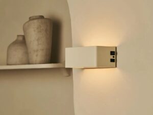 Tessa Vanilla draadloze wandlamp inclusief afstandsbediening, 20 lichte modi, dimable, magnetisch suspensiesysteem en met bewegingssensor