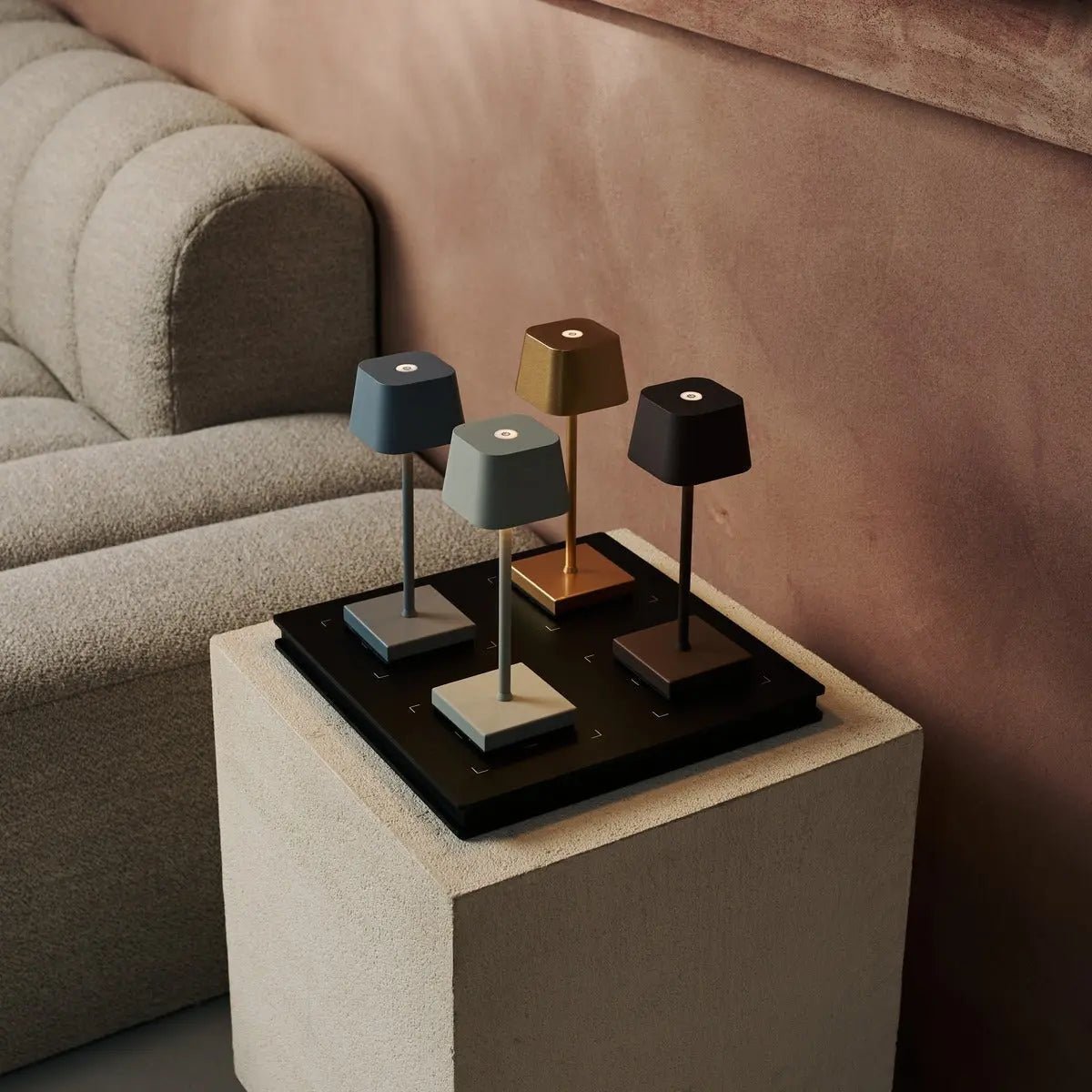 Sarphati Mini Gold draadloze tafellamp perfect voor horeca -industrie - draadloos oplaadbaar via laadstation, dimbare lamp en 3 lichtmodi - Afbeelding 11