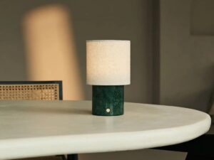 Onoda Green / Verde Alpi - Marmeren oplaadbare tafellamp - met linnen verwisselbare lampenkap en oplaadbaar ontwerp