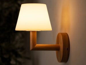 Ted lichtbruin houten oplaadbare wandlamp | Draadloze en dimbare verlichting