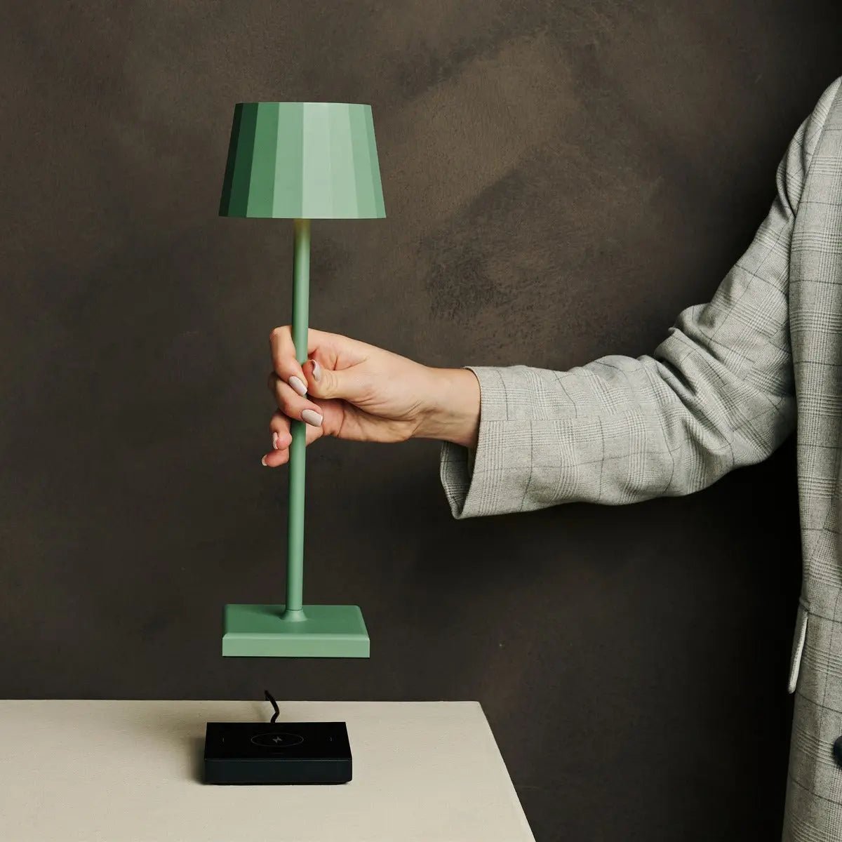 Wouter salie groen oplaadbare tafellamp-draadloos opladen, dimable, 120 uur batterijduur - Afbeelding 15